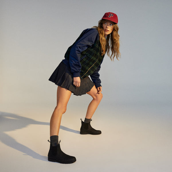 Fields Chelsea Rubberised Black