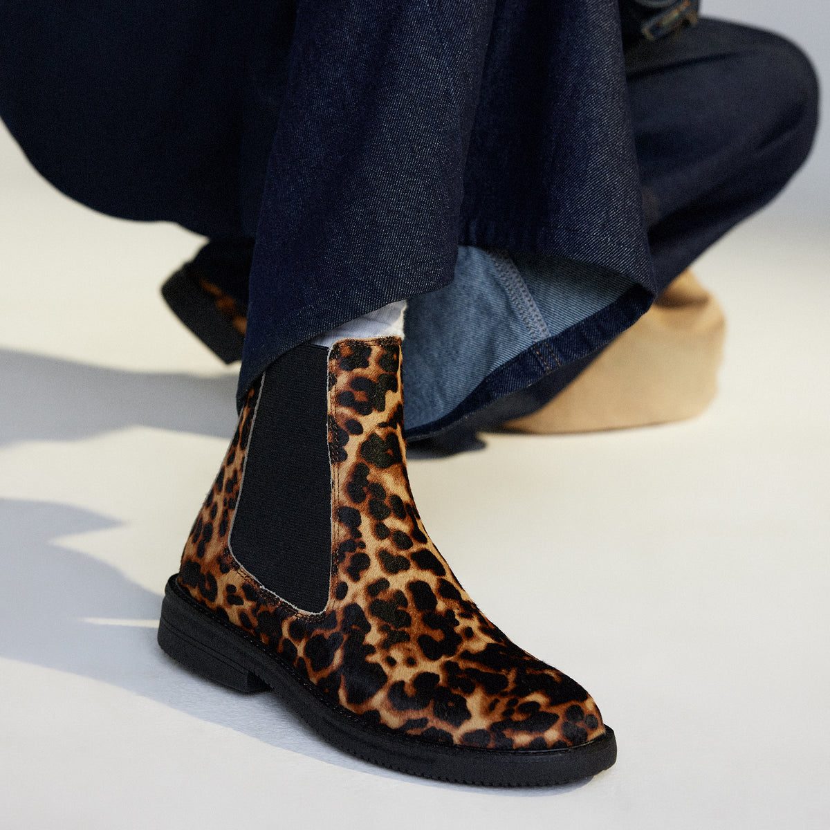 Chelsea Rise Dark Camel Leopard