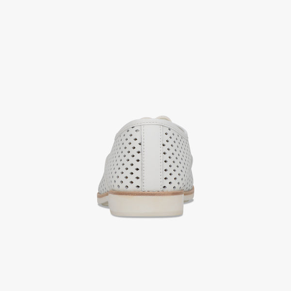 Derby Punch White