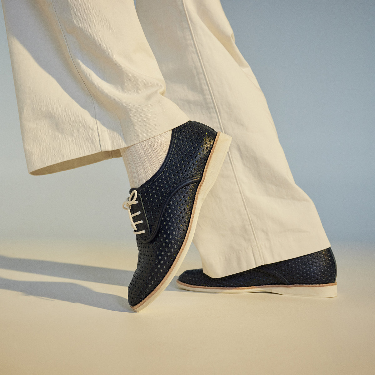Derby Punch Navy Tumble