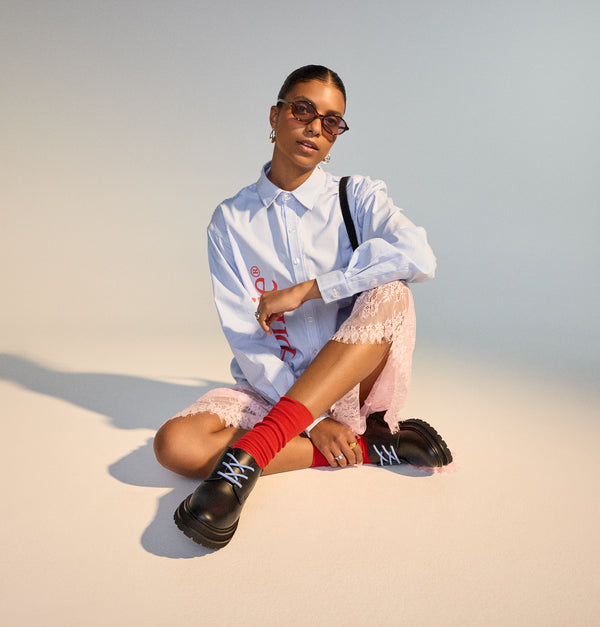 Derby Step Black Sleek