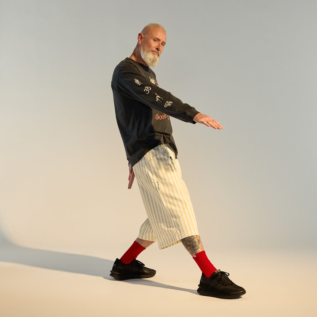 Kentu Mens All Black