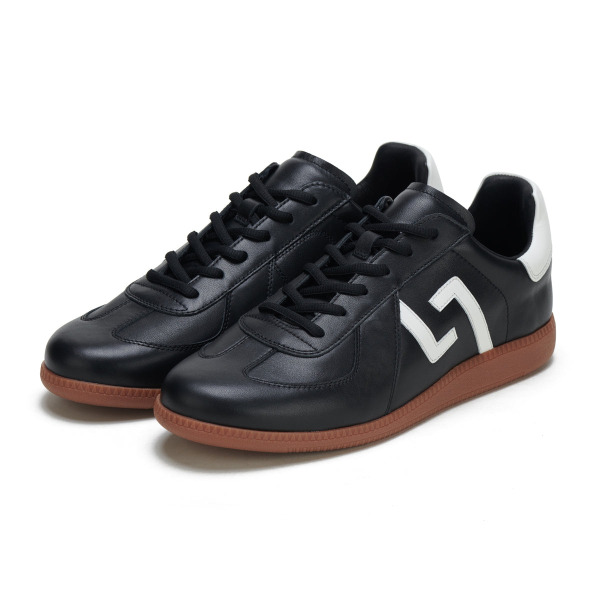 Pace Men Black/White