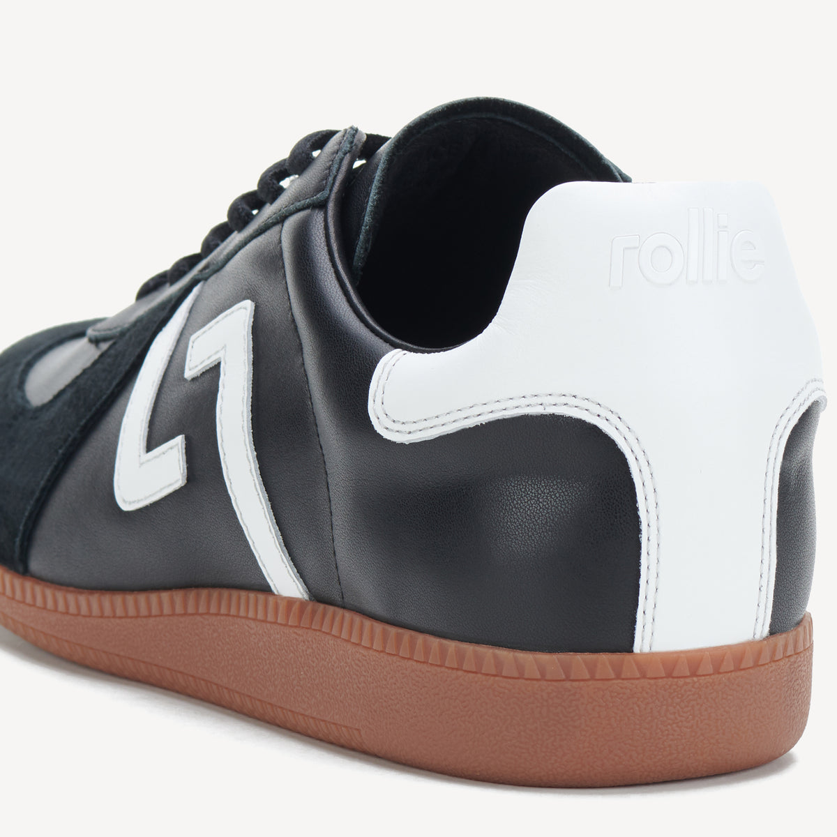 Pace Men’s Sneakers – Classic Black/White