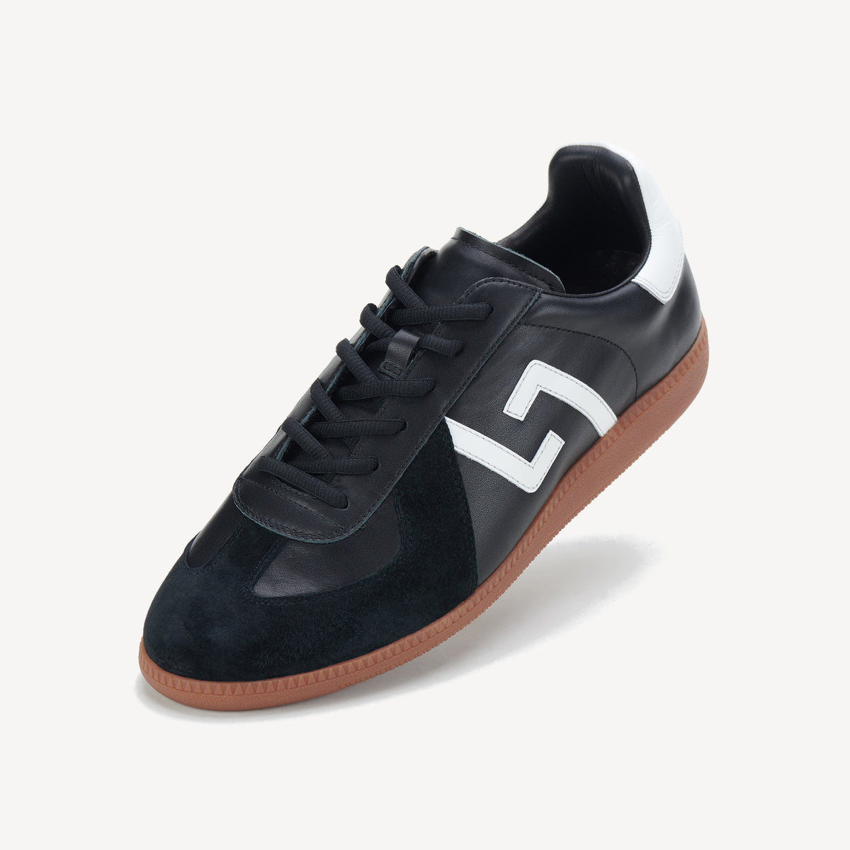 Pace Men’s Sneakers – Classic Black/White