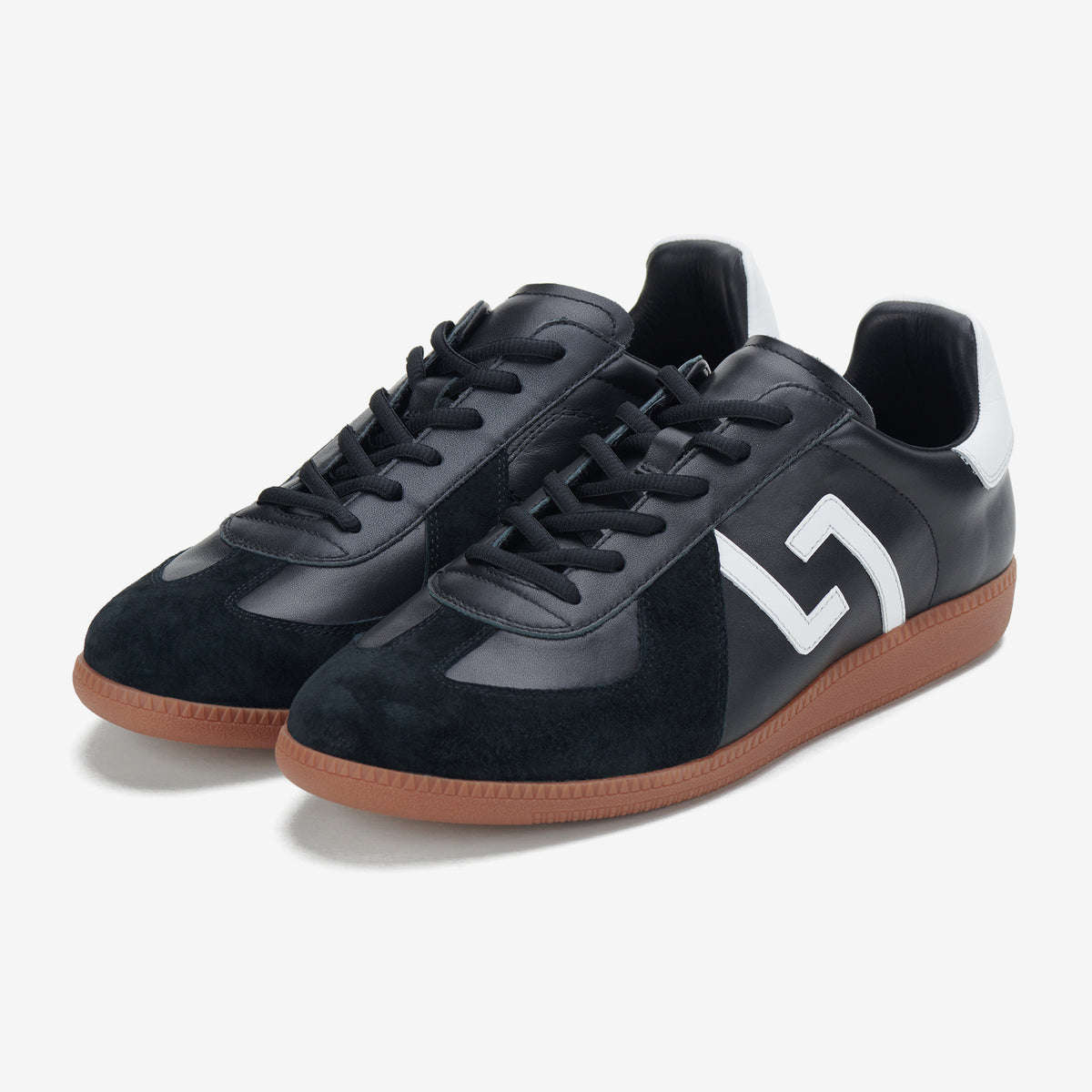 Pace Mens Classic Black/White