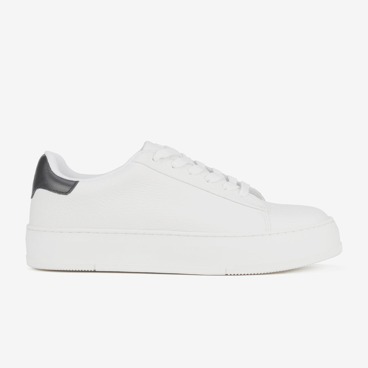 CourtClub White/Black