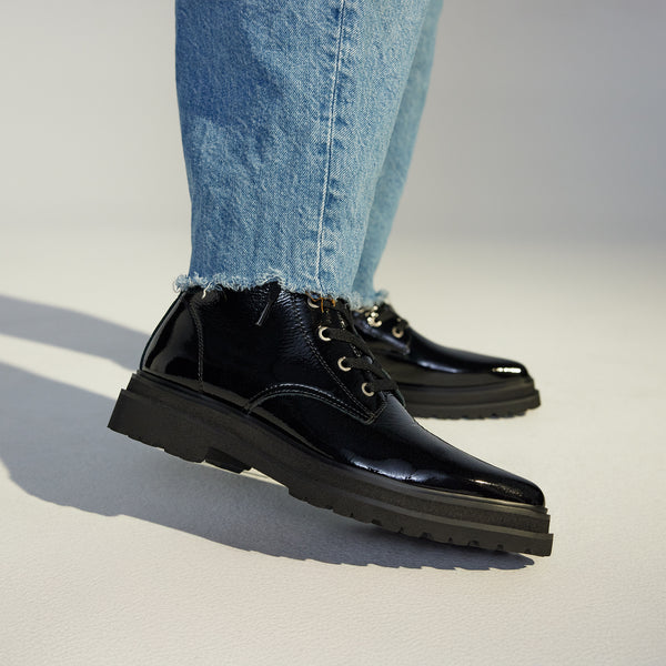 Pointed Sidezip Black Patent