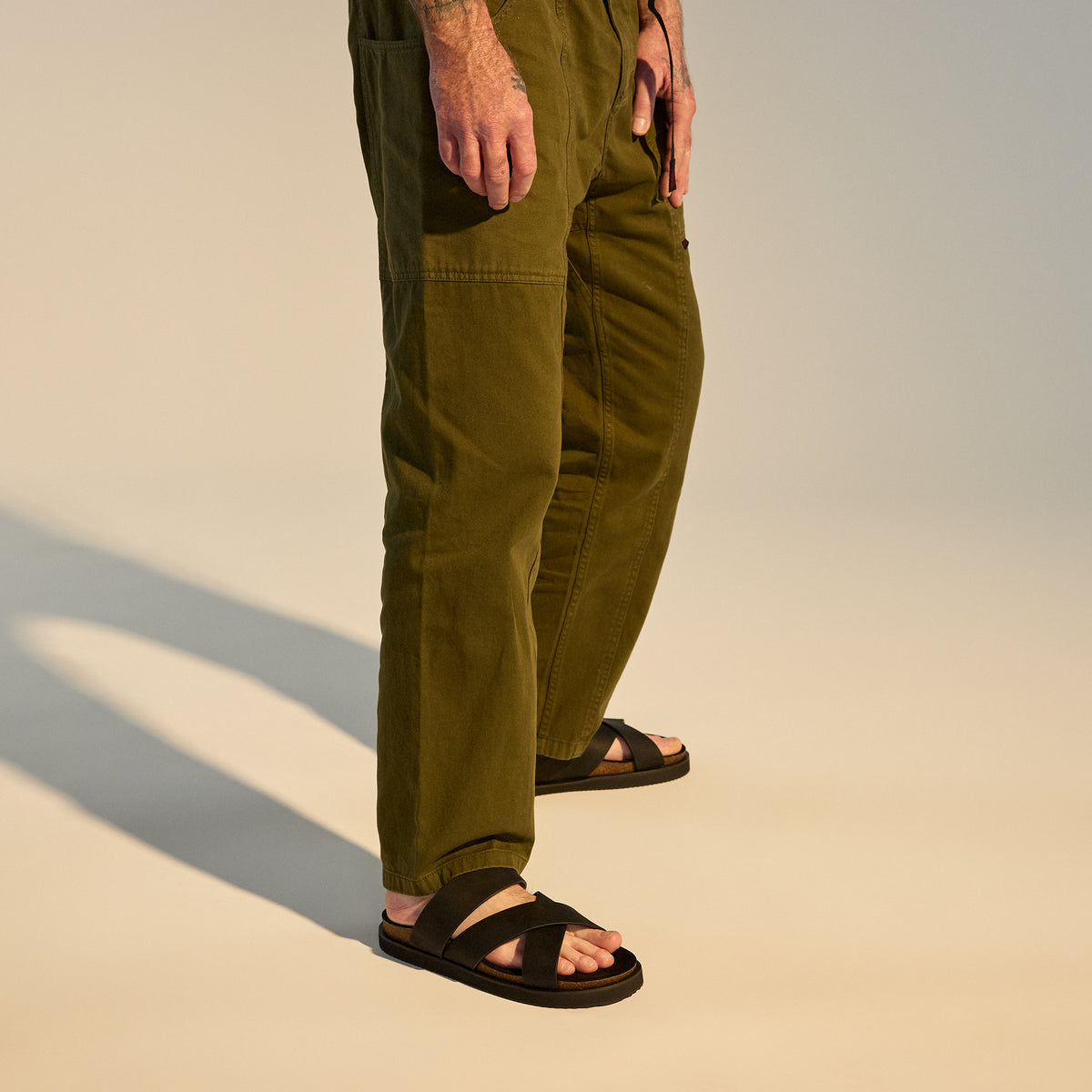 Rhodes Mens Cross Slide Black