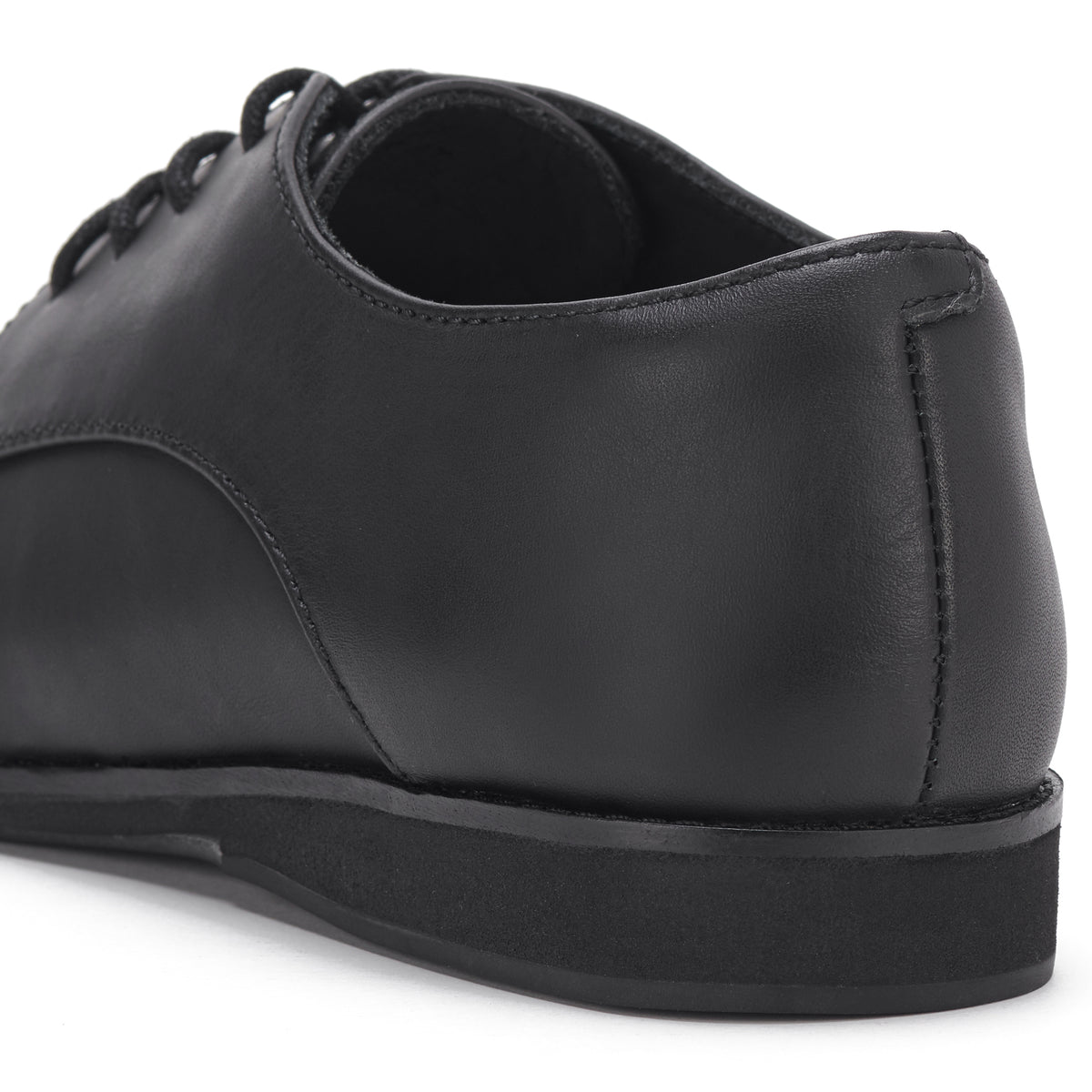 Derby All Black