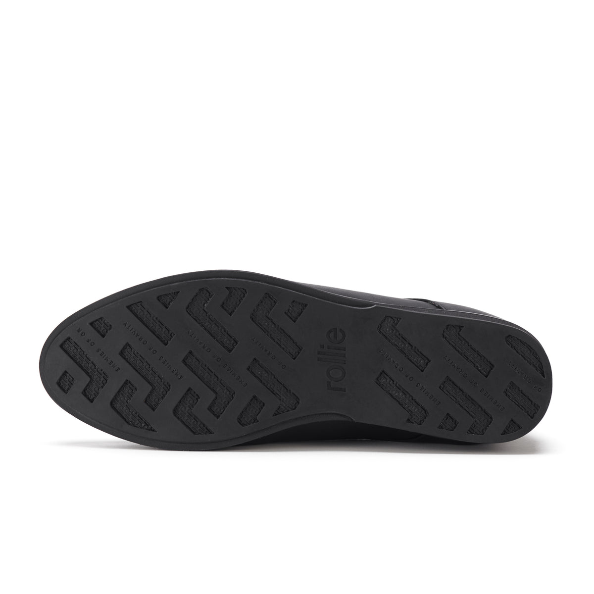 Derby All Black