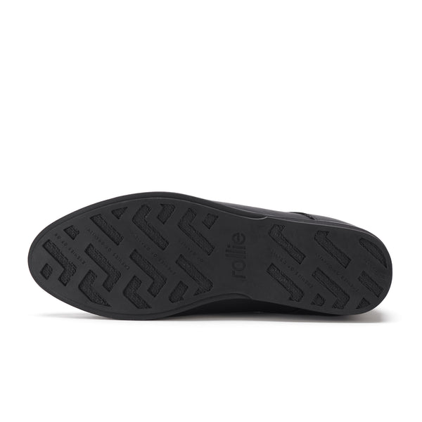 Derby All Black