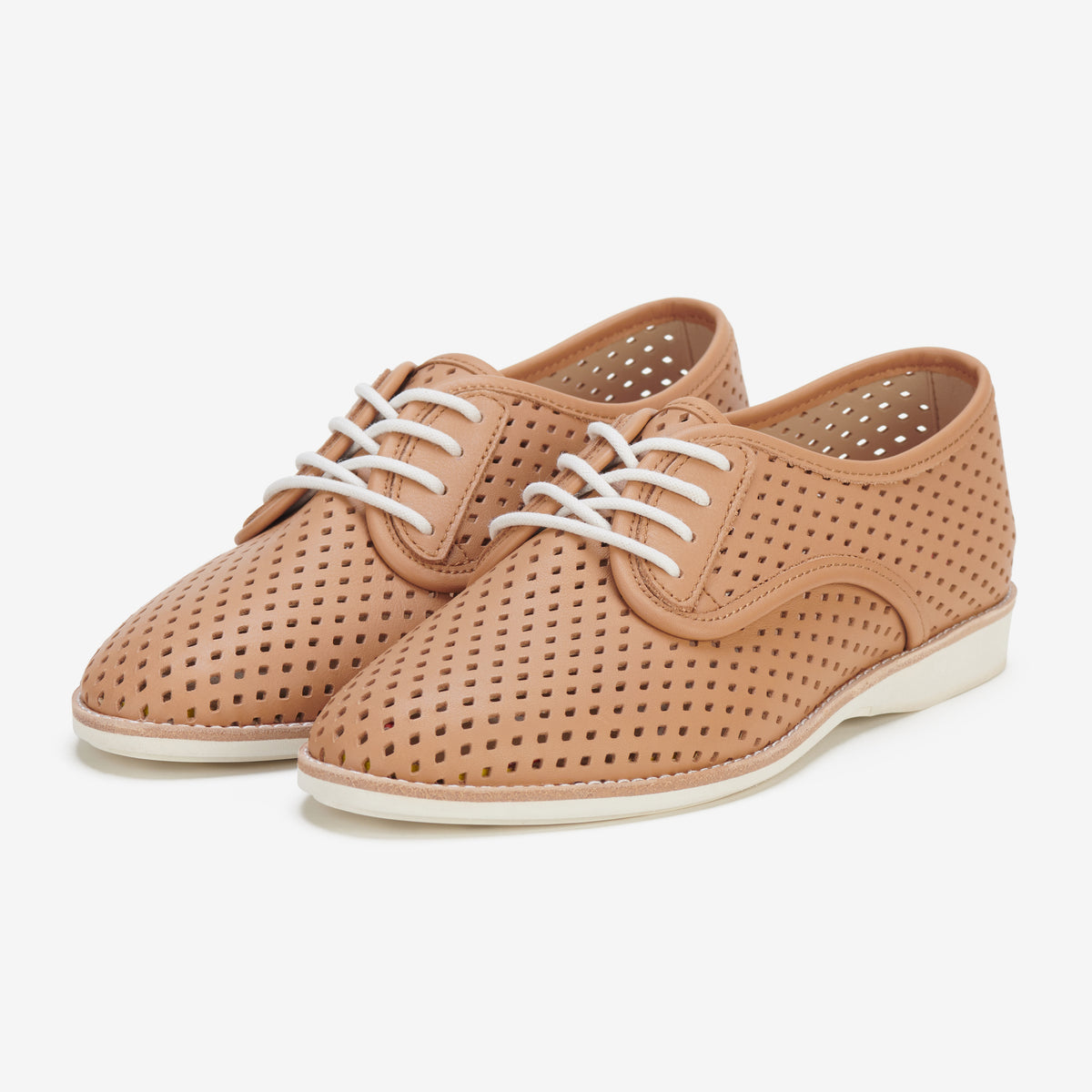 Derby Punch Soft Tan