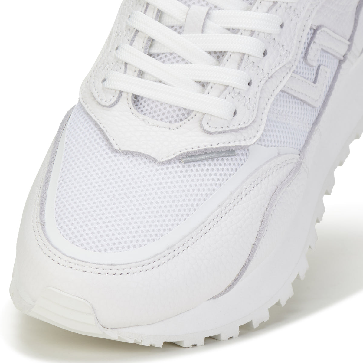 Kentu Mens All White