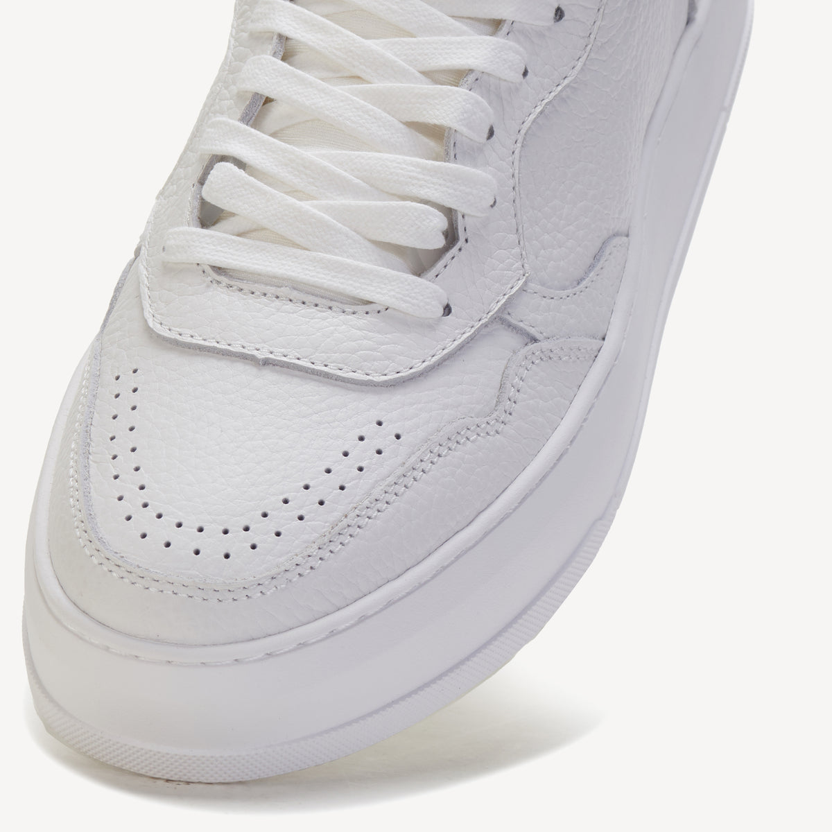 CourtPro Mens Low White Tumble