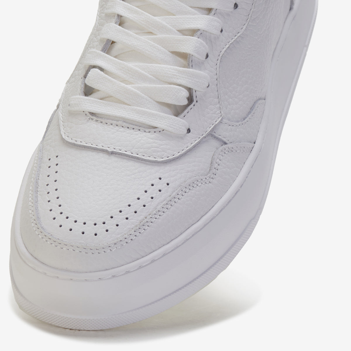 CourtPro Mens Low White Tumble