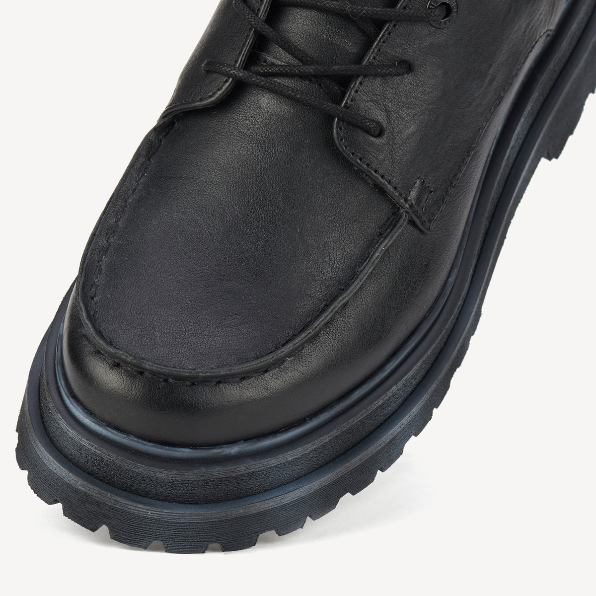 Derby Step Moccasin Black/Neo
