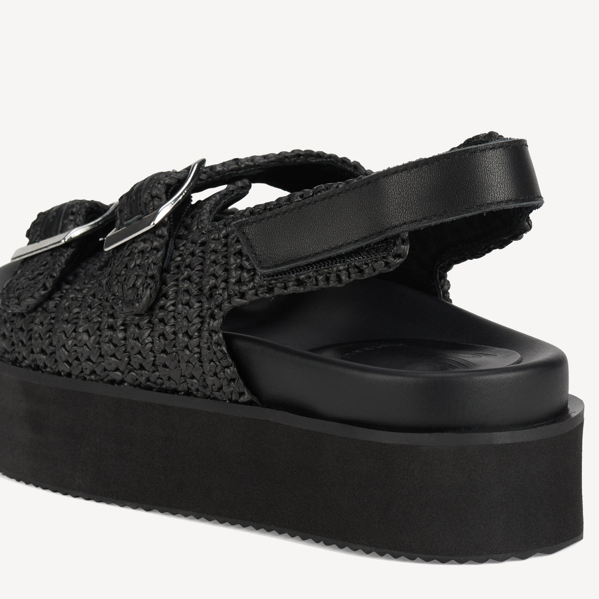 Ace Sandal Weave All Black