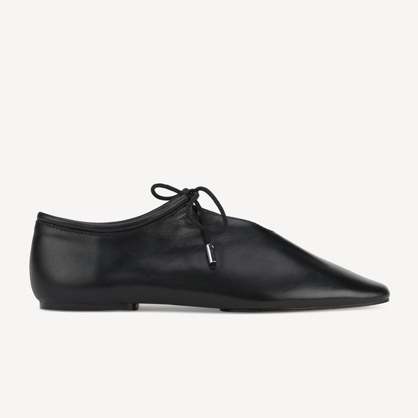 Noah Lace Black