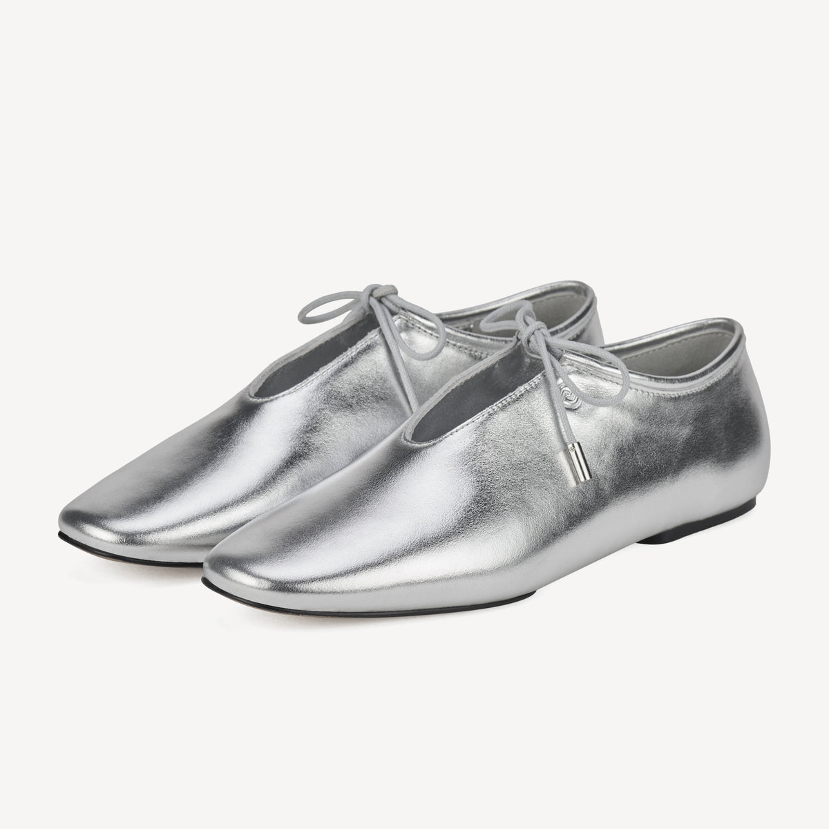 Noah Lace Silver