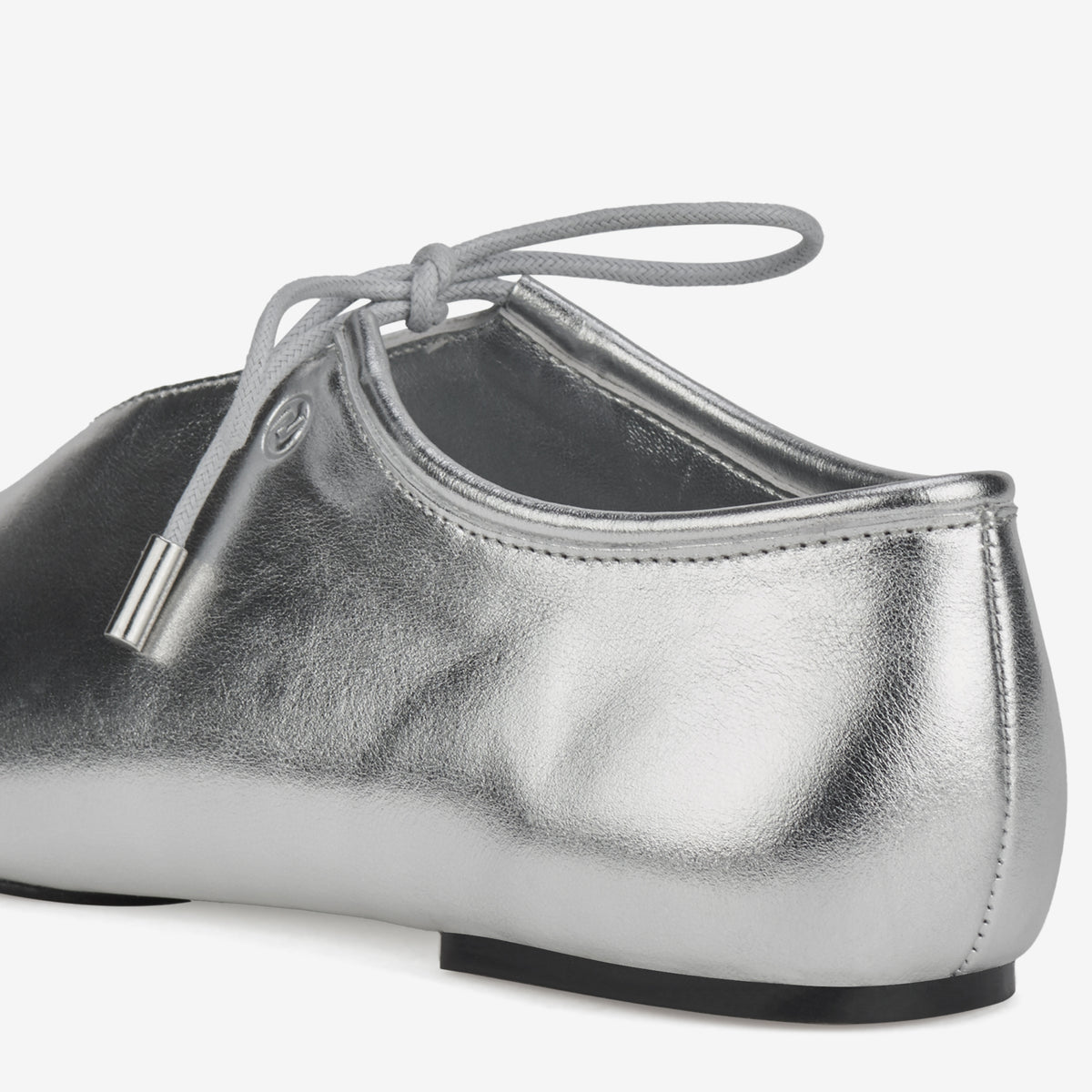 Noah Lace Silver