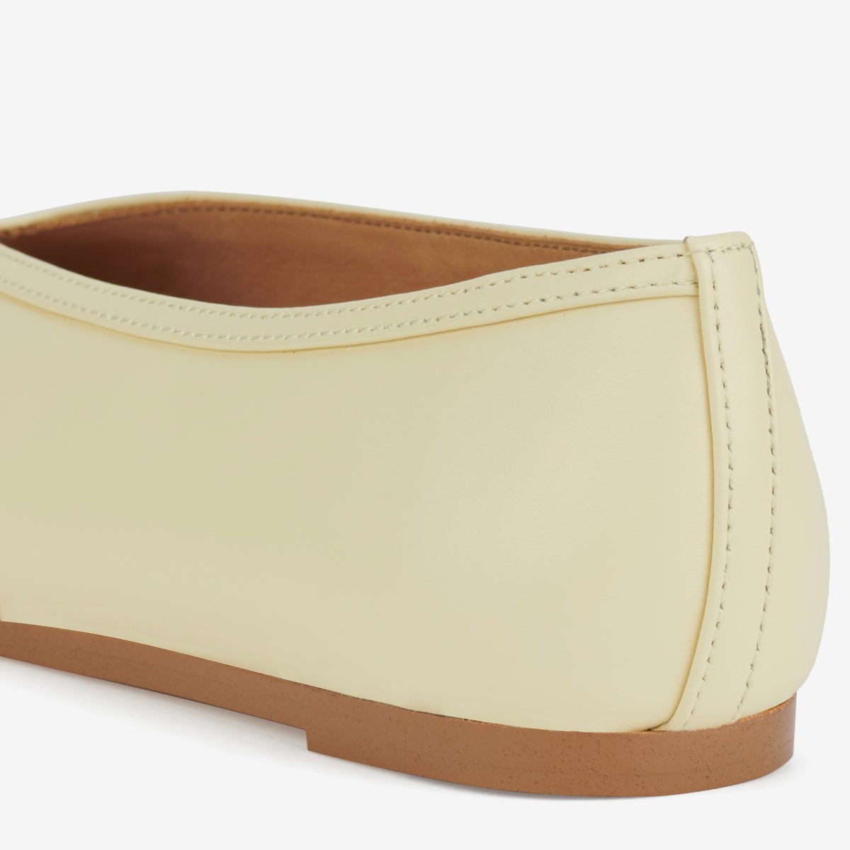 Ballet V Soft Lemon