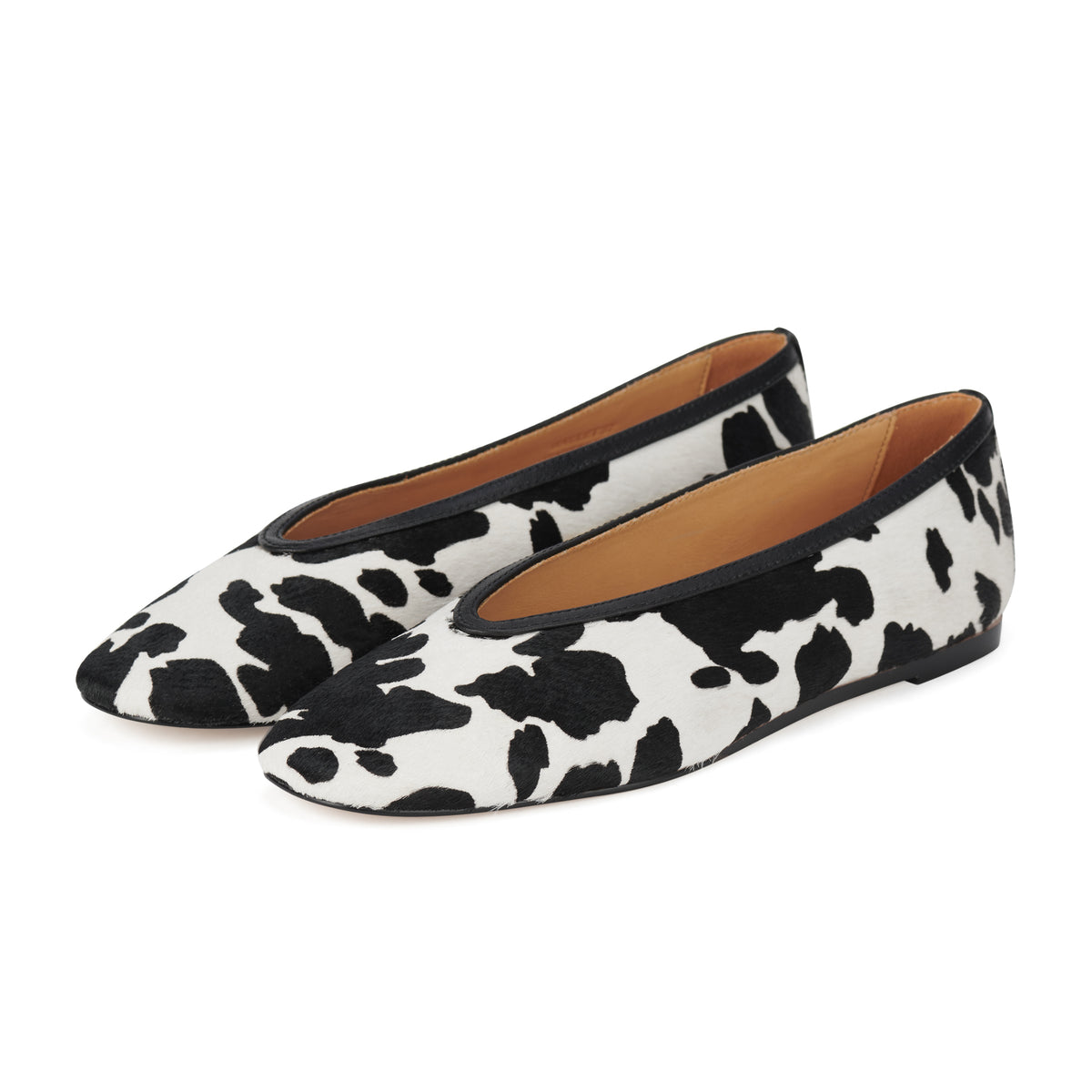 Ballet V Black Cowhide