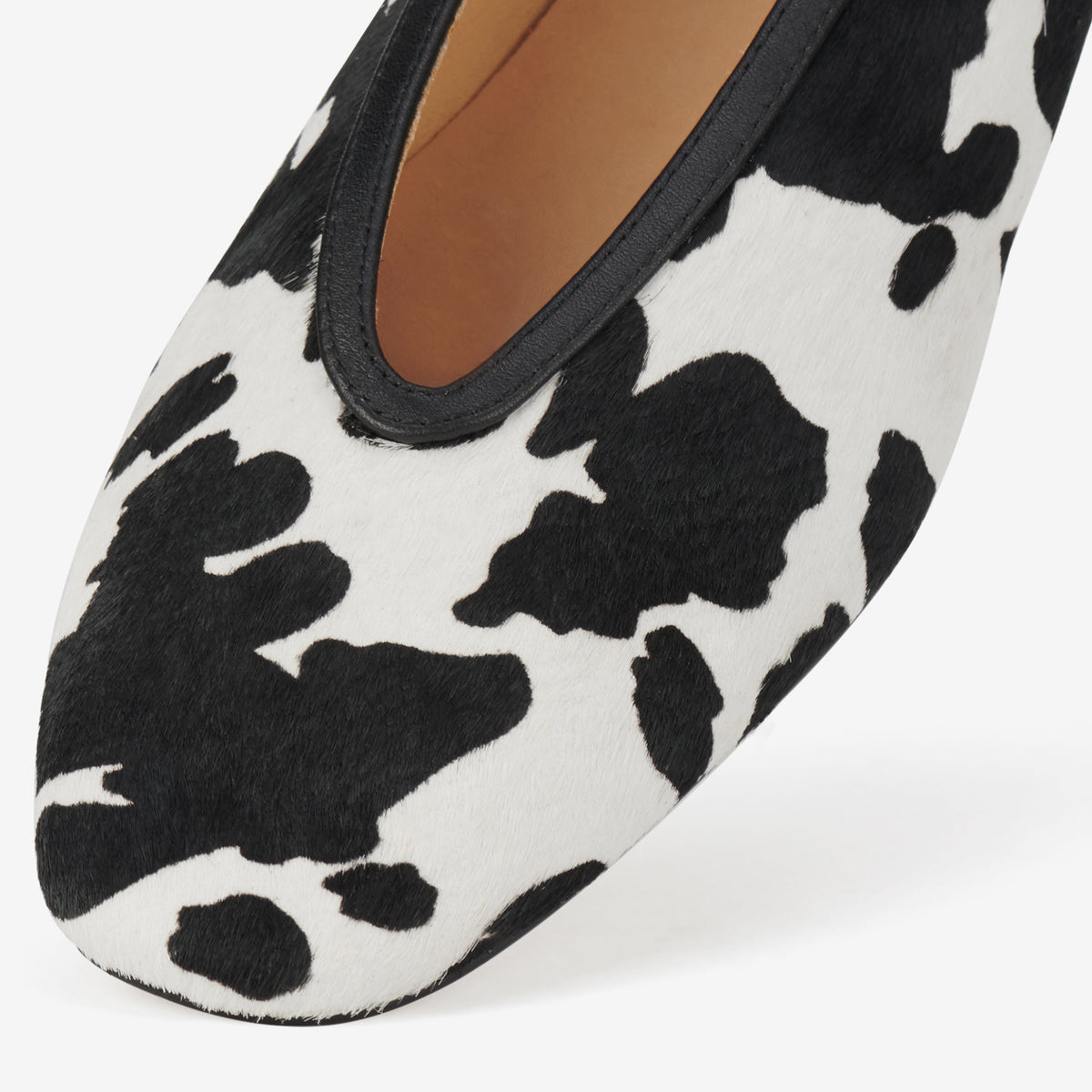 Ballet V Black Cowhide