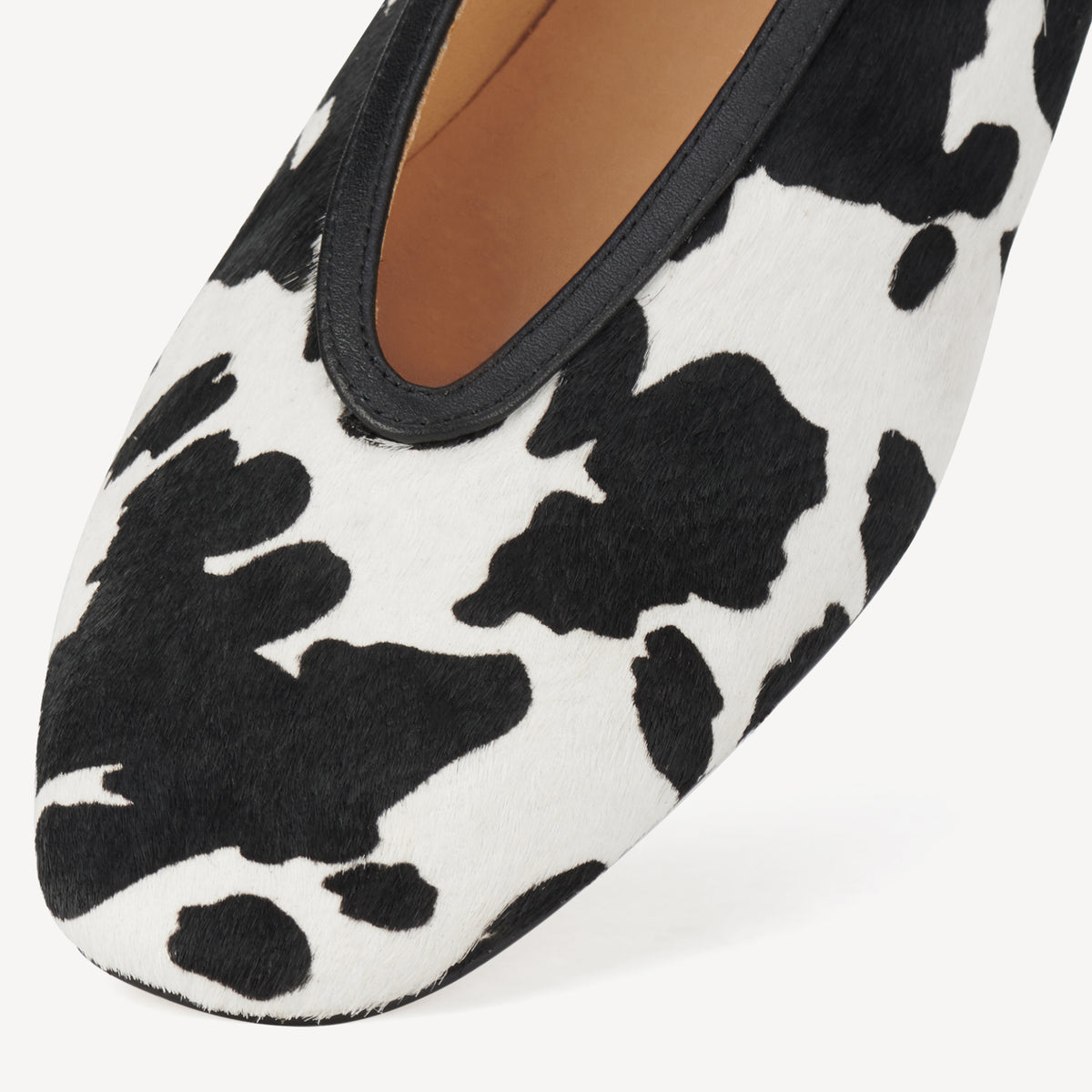 Ballet V Black Cowhide
