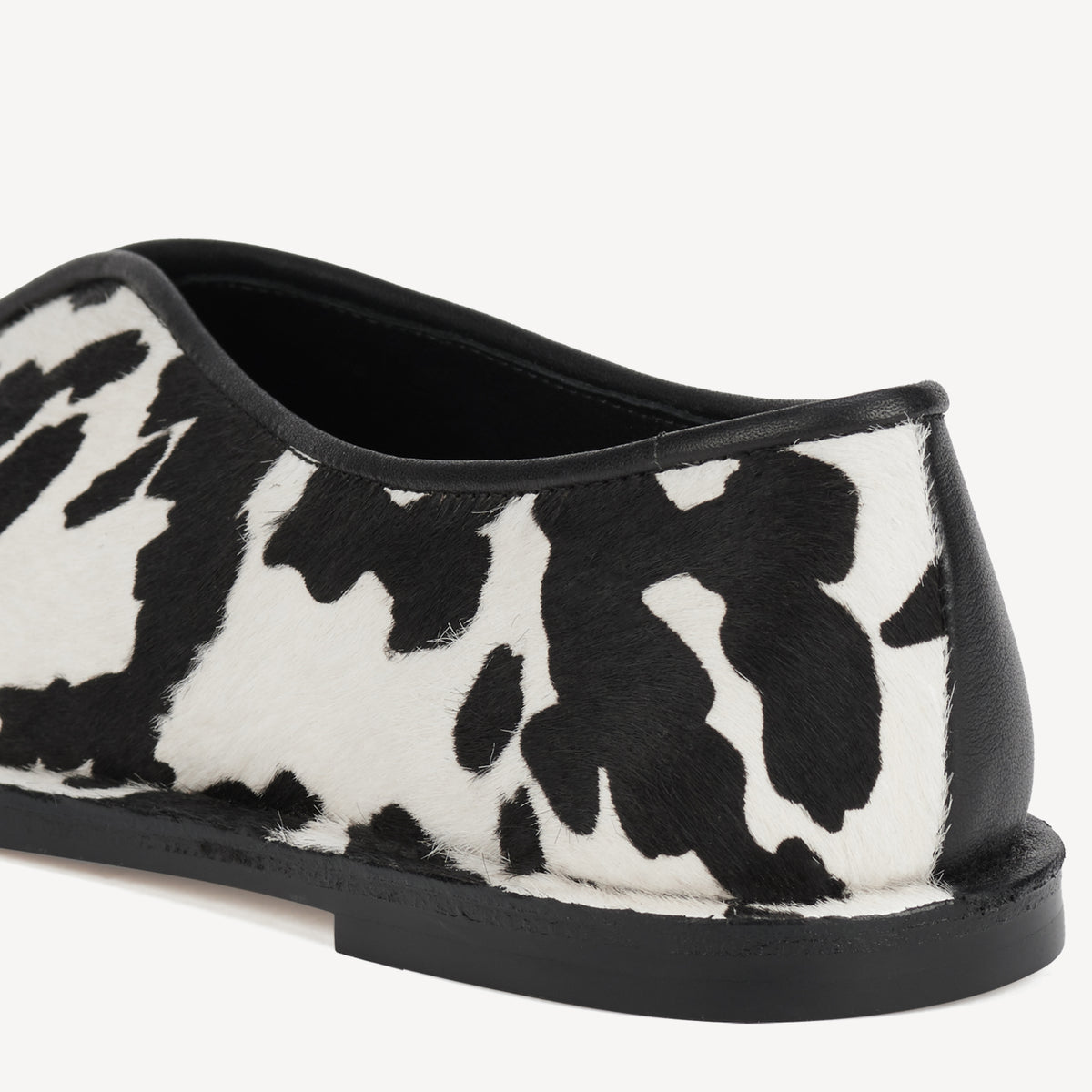 Ada Black Cowhide/Black
