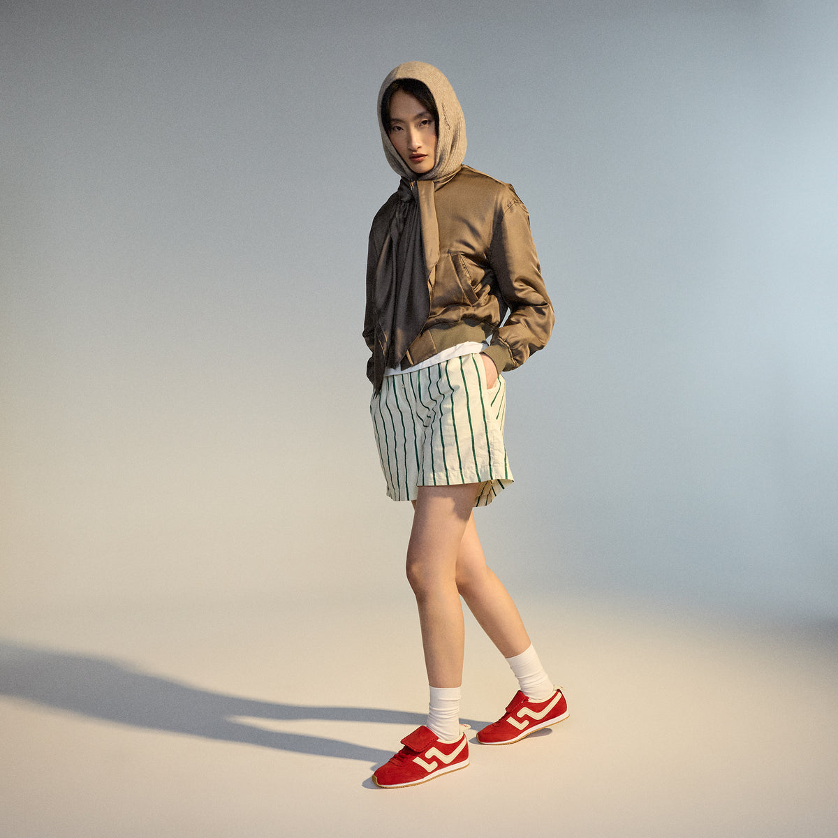 Shift Retro Red/Ecru