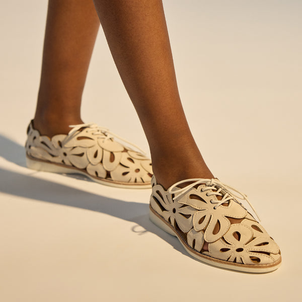 Sidecut Applique Bone