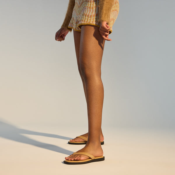 Square Toe Thong Tan/Black