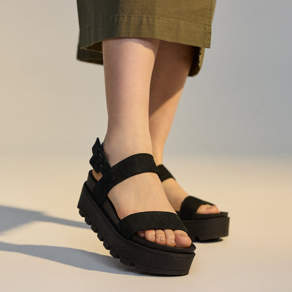 Zeze Wedge Strap All Black